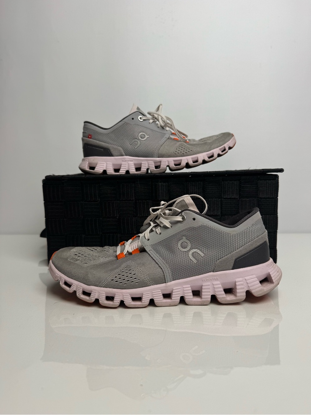 On Cloud X Women’s 7.5 Alloy/Lily Gray Orange Running Training Shoes